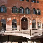 Apartment Casa Gallieno Nel Cuore Di Verona