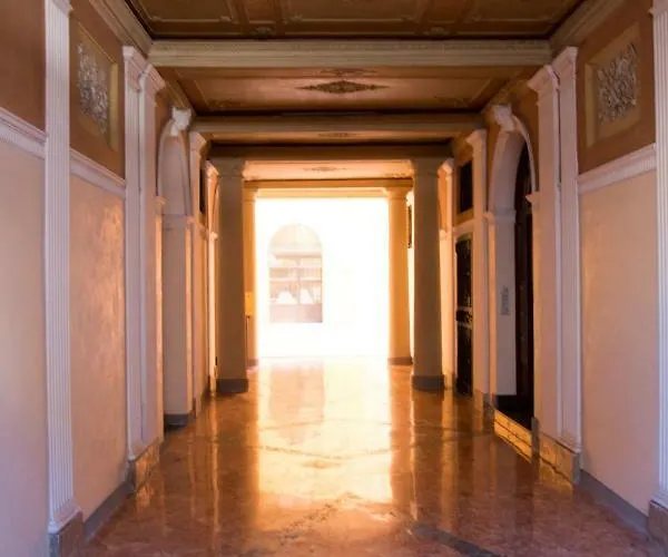 Casa Gallieno Nel Cuore Di דירה